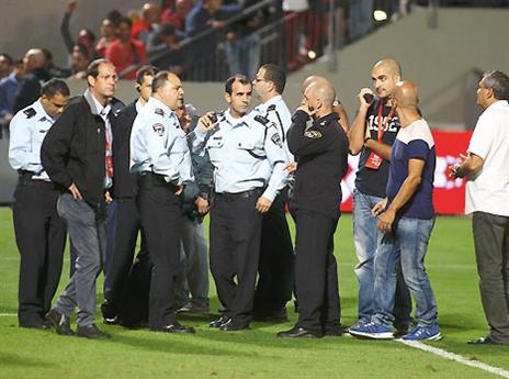 השוטרים יהיו בתוך האצטדיון (אלן שיבר)