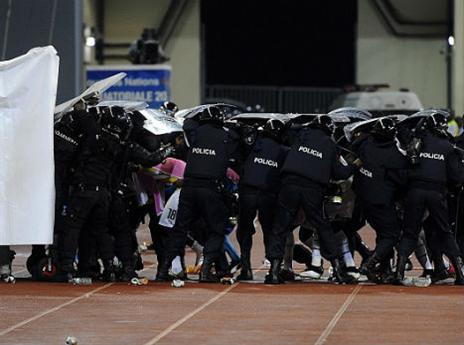 ככה שחקני גאנה ירדו מהמגרש (gettyimages)