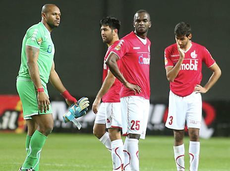 ההגנה קרסה. שחקני ב"ש (אלן שיבר)