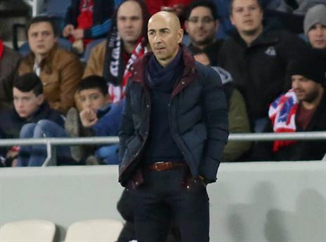 פאקו, מנותק מהמציאות (יוסי שקל)