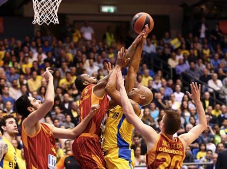 סמית' הצטיין עם  22 נקודות (אלן שיבר)