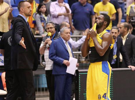 שתי החטאות עם הבאזר. פארגו (אלן שיבר)