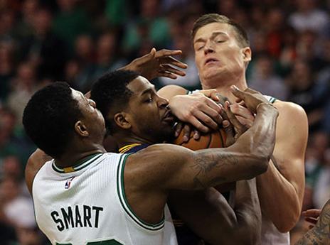 תומפסון. הפוקוס עובר אליו (getty)