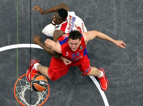 פתיחה מטורפת לפיינל פור (Getty)