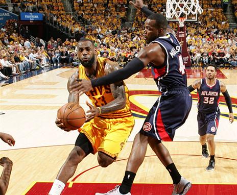 ההוקס נלחמו על החיים (getty)