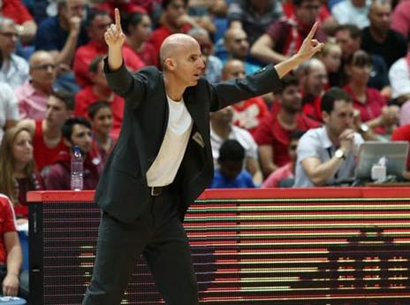 לא יוצא בהצהרות. פרנקו (אלן שיבר)