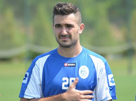 הוא רק רצה לשחק כדורגל... (אלן שיבר)