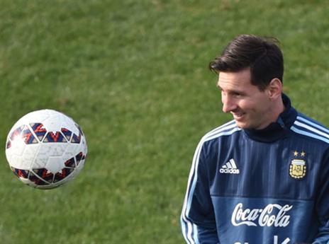 מסי ימנע מצהוב? (AFP)