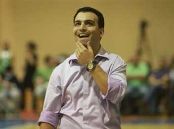 אלעד חסין. הסגל מקבל צורה