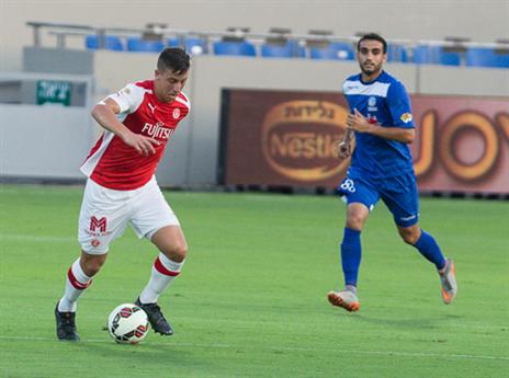 שוב אדום. רייכרט