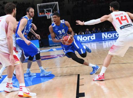 היה קרוב לנצח את המשחק ולקח 17(!) ריבאונדים. אנטטקומפו (AFP)