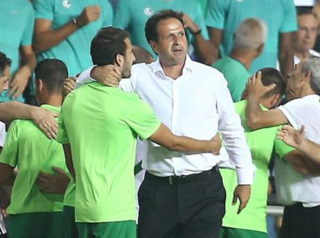 עפ"י הקפטן, היחסים עם לוי מצוינים (צילום: אלן שיבר)