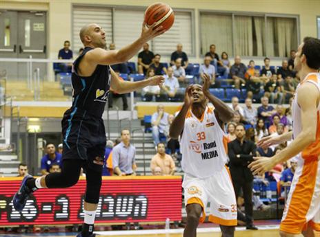 חזק מתחת לסלים. כדיר (אלן שיבר)