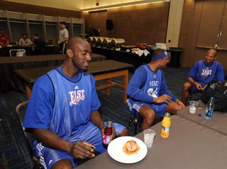 גארנט, הדביק את החברים בהפרעת אכילה (gettyimages)