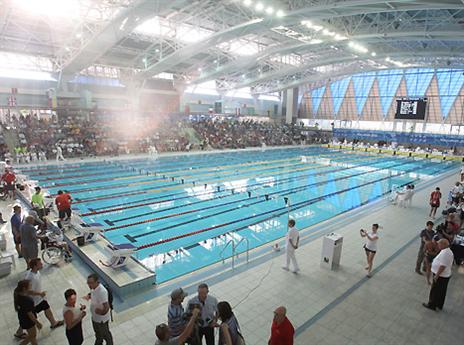 הבריכה בווינגייט מתמרקת (אלן שיבר)