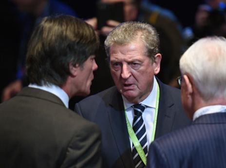 הודג'סון ולב מדסקסים את כל האופציות (getty)