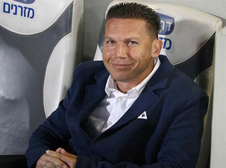 בכר נשאר עם החיוך מתחילת המשחק (אלן שיבר)