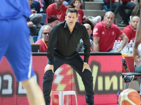 לא חושש למעמדו. אברהמי