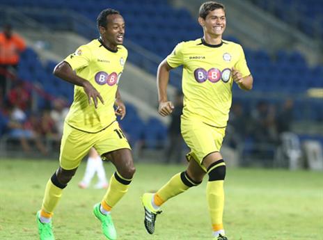 עשוי לשחק כמגן שמאלי. טגה (אלן שיבר)