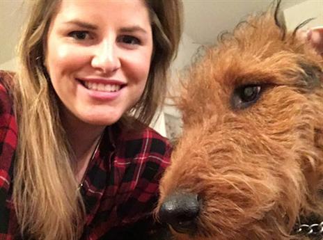 בארון והכלב קופר. הקל את ההתאקלמות