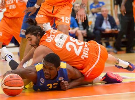 נס ציונה התפרקה (צילום: עודד קרני)