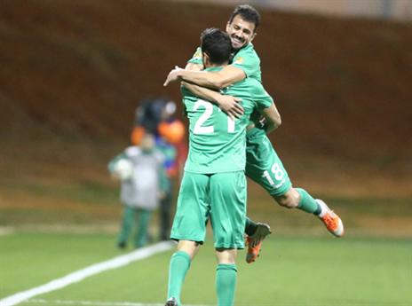 "נהנים מהמצב". כפ"ס חוגגת (צילום: אלן שיבר)