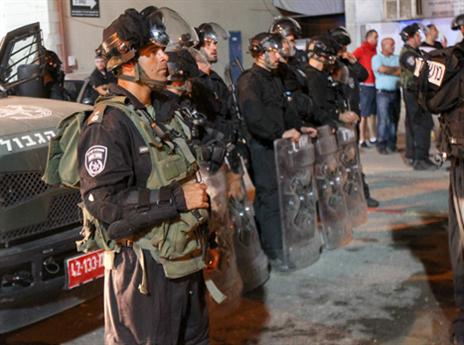 האבטחה מוגזמת? שוטרים במשחק של סכנין-בית"ר (דני מרון)