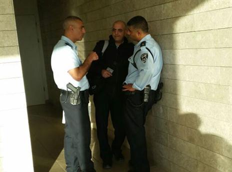 המשטרה מפגינה נוכחות