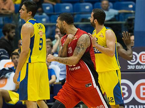 סימונס ברגע של טירוף (עודד קרני)