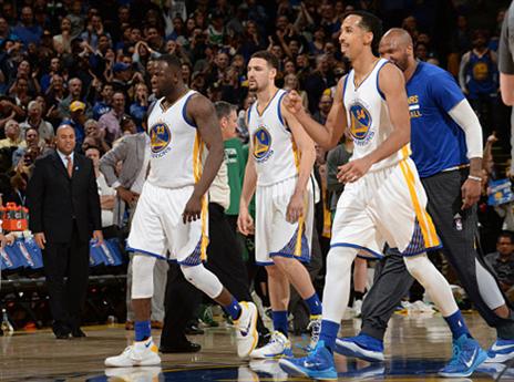 יצליחו לשבור את השיא למרות ההפסד? שחקני גולדן סטייט (Getty)