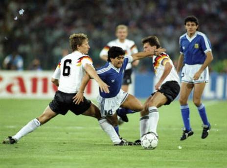 באיטליה, עבור הישראלים, הגרמנים זכו לעדיפות על מראדונה (getty)