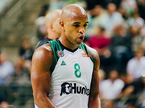 וארגס בא לעבוד (מנהלת הליגה)