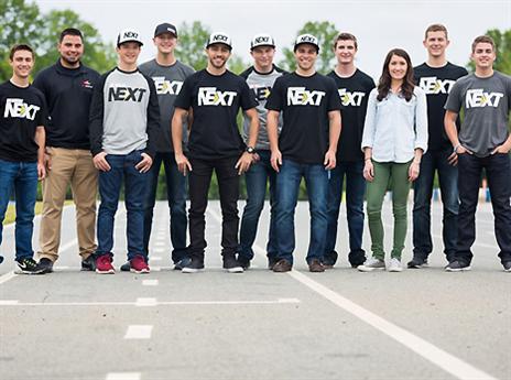 דאי. חלק מחבורה יוקרתית