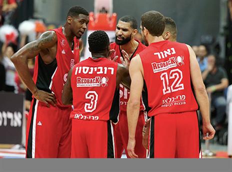 רובינסון מנהל את העניינים (אלן שיבר)