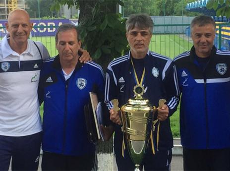 אוחנה עם הגביע