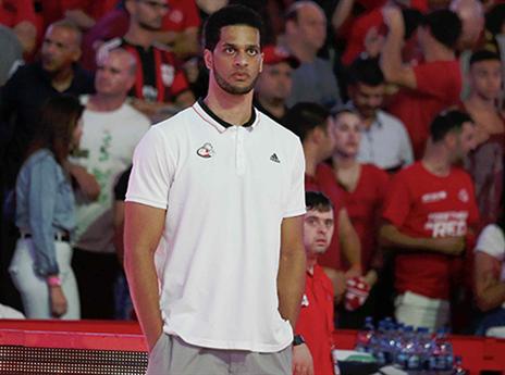 דאנקן ראה את חבריו קורסים (צילום: אלן שיבר)