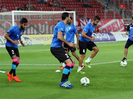 שחקני ב"ש היו דרוכים לפני המשחק (אודי ציטיאט)