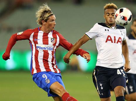 טורס פגש לא מעט צעירים מטוטנהאם (GETTYIMAGES)