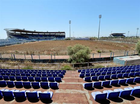 גם איצטדיון הבייסבול מוזנח (getty)