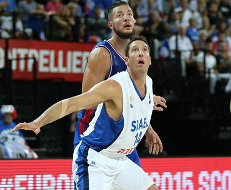 באליפות אירופה האחרונה. גרין (אלן שיבר)