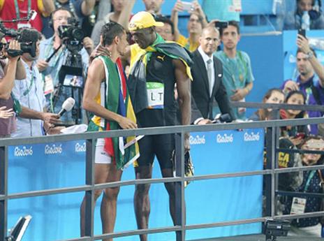 שני אצנים היסטוריים. ואן ניקרק ובולט (getty)