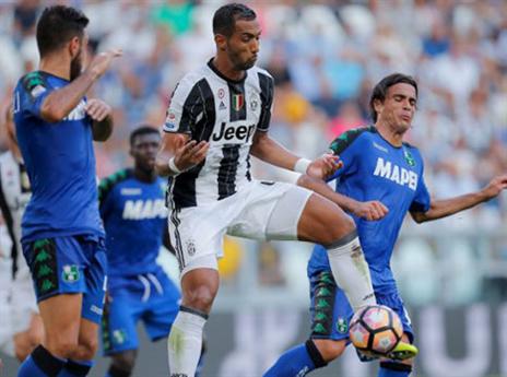 מאטרי נכנע לאקסית (AFP)