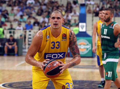 "השגנו ניצחון יפה מול ברצלונה" (צילום: אודי ציטיאט)