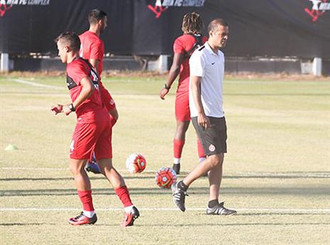 לוזון עובד על כושר (דני מרון)