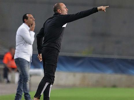 איווניר. "גאה בשחקנים"