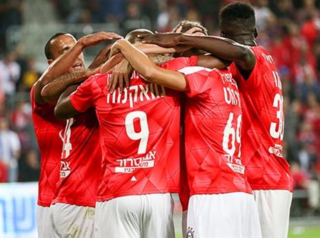 חמישייה שניה ברצף של האלופה (צילום: דני מרון)