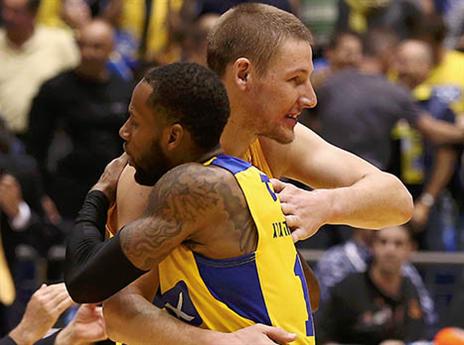 ניצחון גדול למורל, ווימס ואייברסון (אלן שיבר)