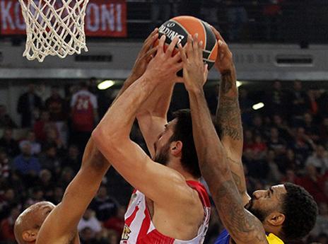 מכבי ת"א ניצלה יום מחריד של היוונים (gettyimages)