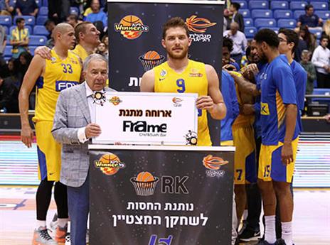 מקל זוכה בפרס השחקן המצטיין. חזר לעצמו (צילום: אלן שיבר)