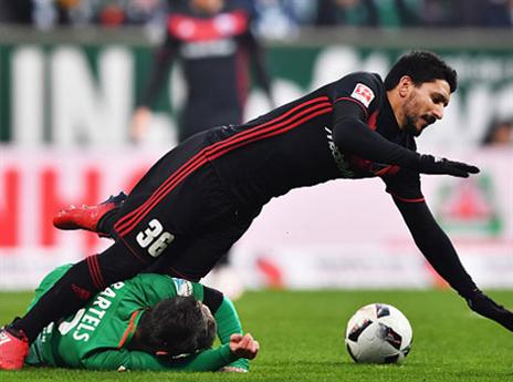 פיזיות זה שם המשחק (GETTY)